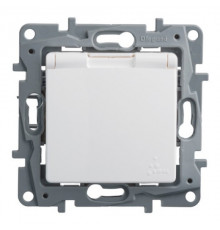 Розетка электрическая с заземлением IP44 с крышкой, безвинтовые зажимы Legrand/IEK Etika, белый