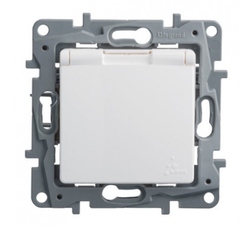 Розетка электрическая с заземлением IP44 с крышкой, безвинтовые зажимы Legrand/IEK Etika, белый